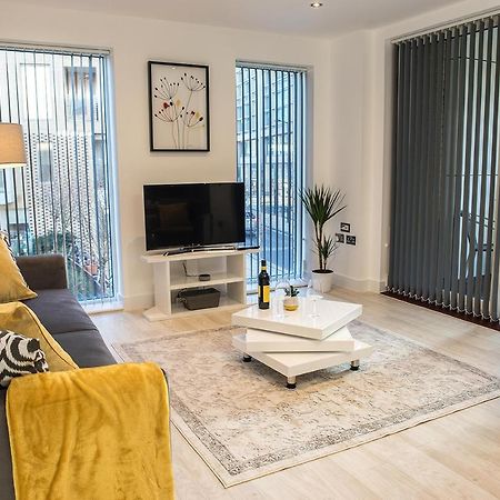 Luxury King Bed Apartment & Free Parking Cambridge  Buitenkant foto