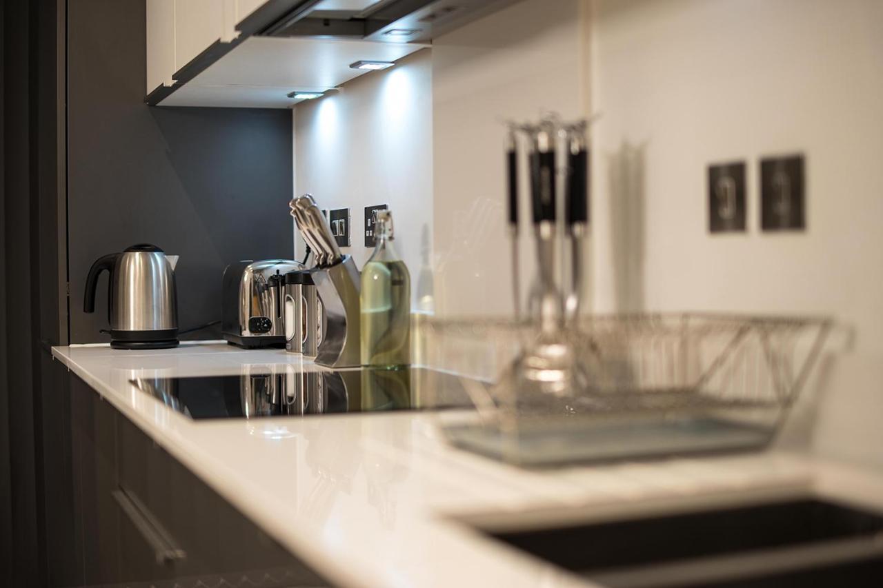 Luxury King Bed Apartment & Free Parking Cambridge  Buitenkant foto
