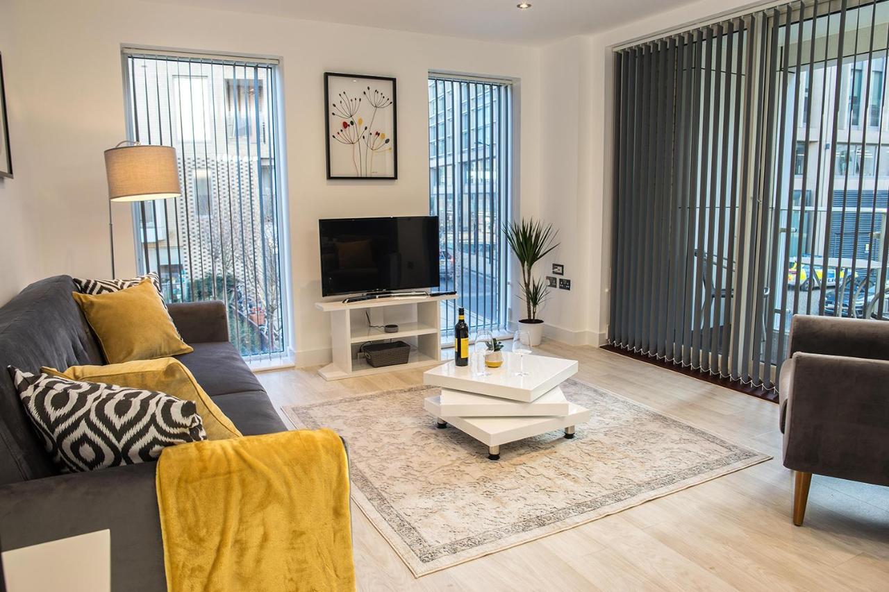 Luxury King Bed Apartment & Free Parking Cambridge  Buitenkant foto