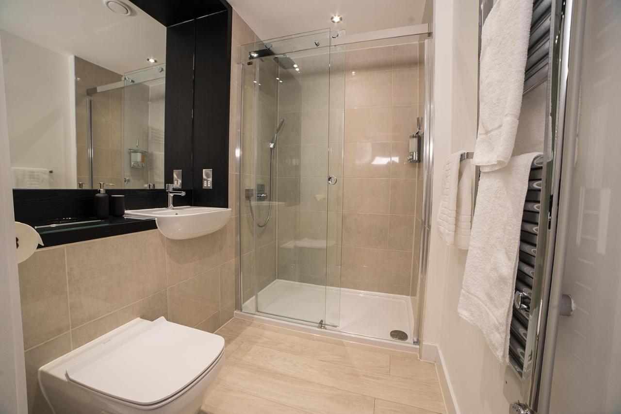 Luxury King Bed Apartment & Free Parking Cambridge  Buitenkant foto