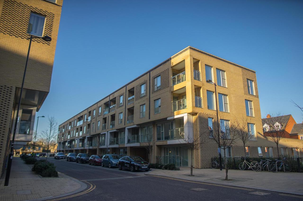 Luxury King Bed Apartment & Free Parking Cambridge  Buitenkant foto